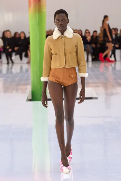 Look 51